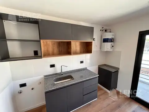 Departamento en Alquiler en Bernal Oeste, $ 800.000