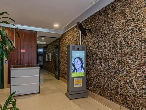 25 De Mayo 700, Piso 12