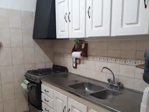 CARACAS 2200, Piso PB