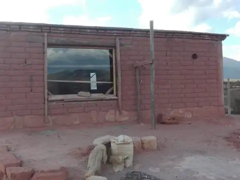 VENTA CASA DOS DORMITORIOS EN RIO SALADO - AMBLAYO