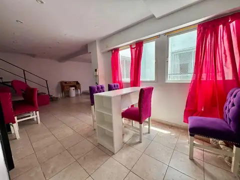 Depto Tipo Casa 4 ambientes con 3 baños