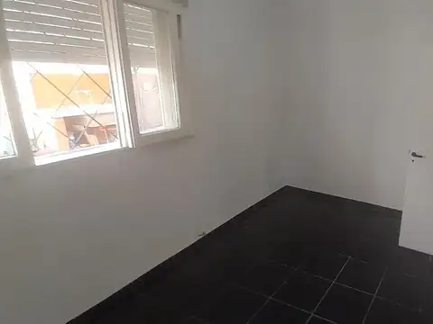 Depto Tipo Casa en Alquiler de 2 dormitorios