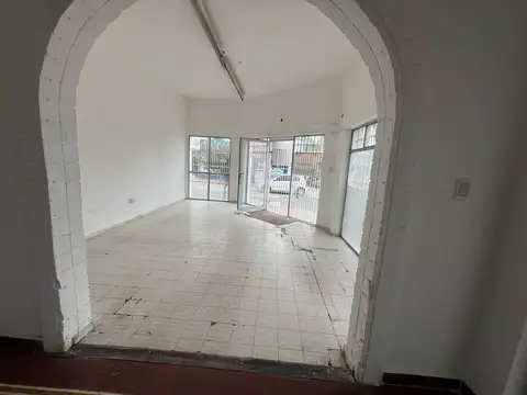 Local en Venta 44 años
