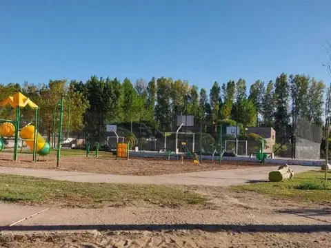 Terreno en Venta 34  mts Fondo