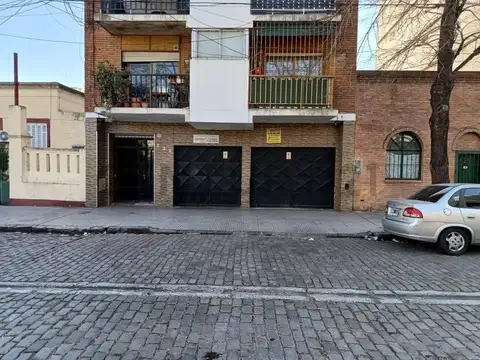 Gavilán 200, Piso 0