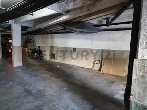 Excelente oportunidad cochera en venta en barrio Flores , en Capital Federal.