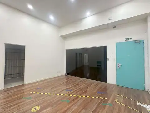 Local en Alquiler Via Pública