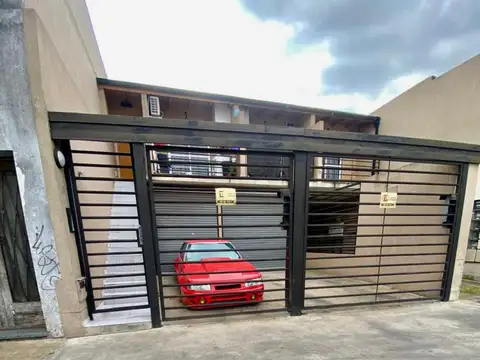 LAUREANA FERRARI 300