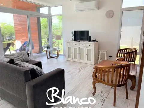 Casa en Alquiler Temporal con 2 cocheras