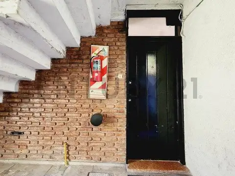 VENTA DPTO 2 AMB DOBLE PATIO VILLA BOSCH CENTRO