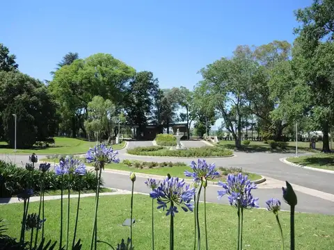 AVA- VENTA LOTE EN BARRIO MONET, CARDALES