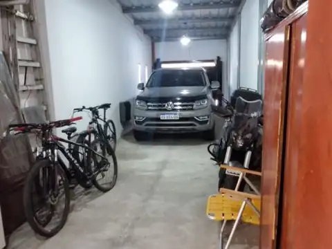 Venta de Casa 3 Amb con garage 2 autos en El Palomar, Morón