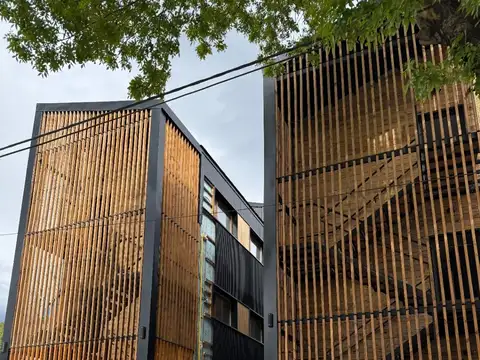 FINA PATAGONIA. Departamento en venta c/ cochera en San Martin de los Andes