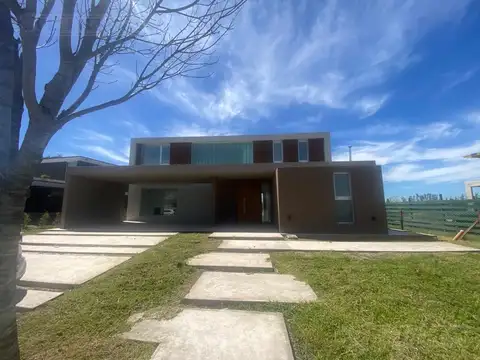 Barrio Muelles - PUERTOS / ESCOBAR