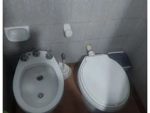 CASA INTERNA DE PASILLO A LA VENTA ARROYITO