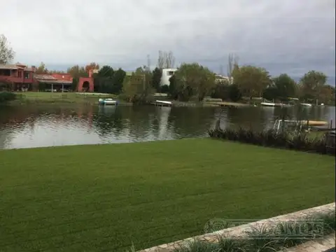 Casa en Venta en Santa Barbara, USD 1.900.000