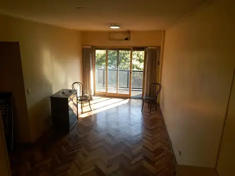 Departamento - Olivos-Vias/Maipu