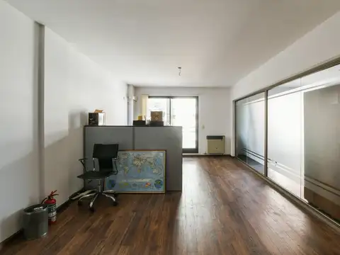 Oficina 3 ambientes con 1 baño