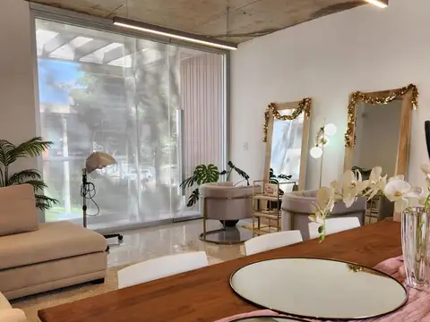 OFICINA EN VENTA - COMPLEJO DON CARLOS  31 Y 506  - BALCON