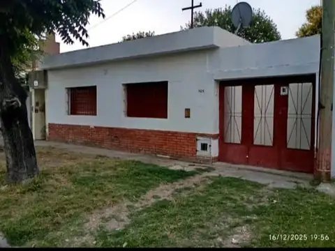 Casa en alquiler - 2 Dormitorios 1 Baño - La Plata