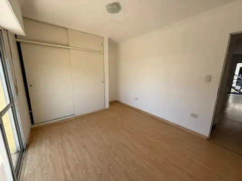 Departamento en Venta en San Nicolas De Los Arroyos, USD 55.000