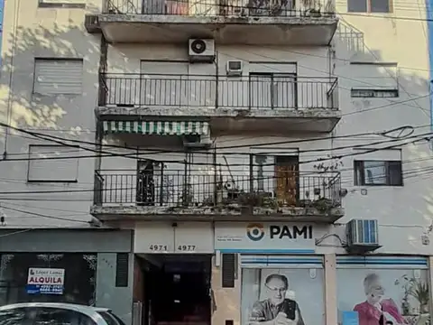 V.BALLESTER- CENTRO -DEPTO 3 AMB. CON PATIO