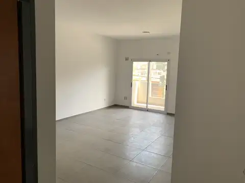 PABLO GIORELLO 1000, Piso 1