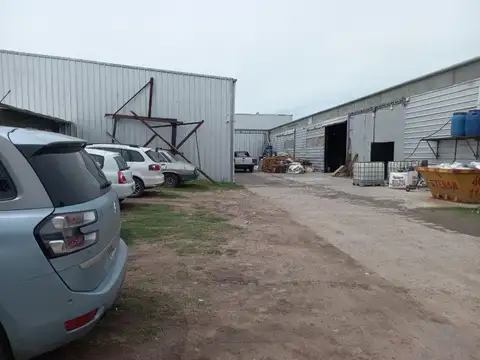 SE ALQUILA GALPON/DEPOSITO DE 700M2 EN ESTEBAN ECHEVERRIA