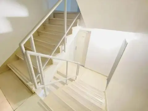 Oficina en alquiler - 3 Despachos 1 Baño - San Nicolás