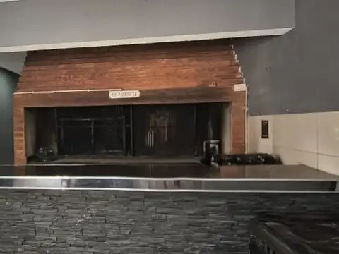 CASA EN VENTA B °MALVINAS ARGENTINAS