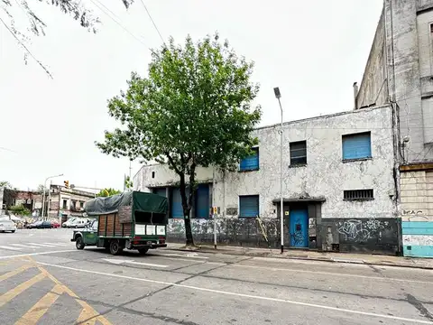 Terreno en Venta en Avellaneda, USD 320.000