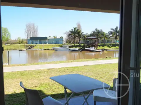 Departamento monoambientes con jardín en Isla del Este, Delta del Tigre