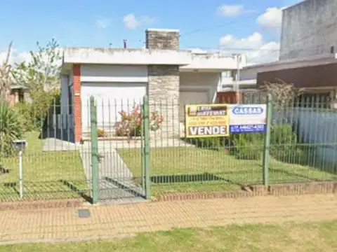 Oportunidad Casa en venta en Berazategui Centro