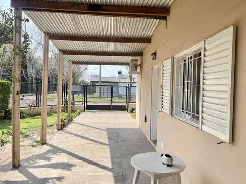 Casa 3 ambientes con 1 baño