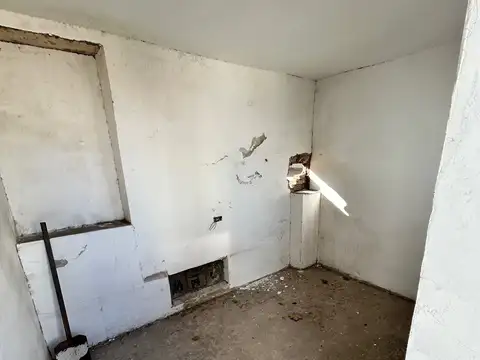 Depto Tipo Casa en Venta 80 años