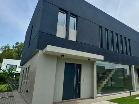 Las Golondrinas, Hudson, Berazategui