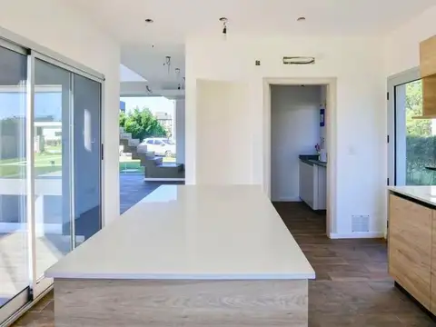 Casa en Venta al Oeste