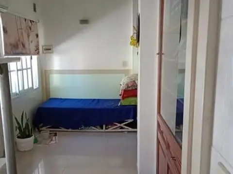 Casa 2 ambientes con 1 baño