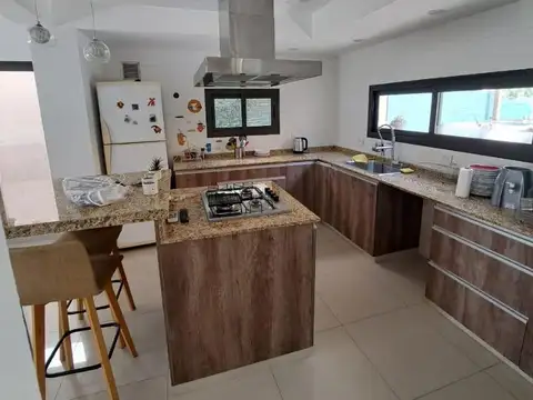 Casa en Alquiler en Mayor Drummond, $ 1.950.000