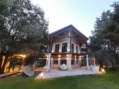 Almirante Brown 2100