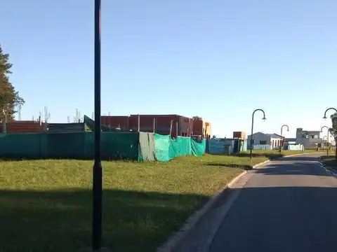 Terreno en Venta 50  mts Fondo