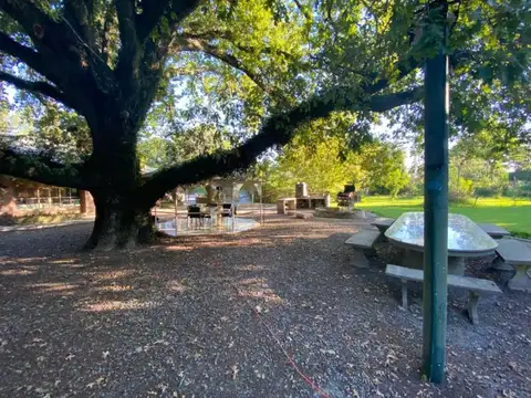 Casa en Venta en Villa Elvira [Cod: 7253-6]