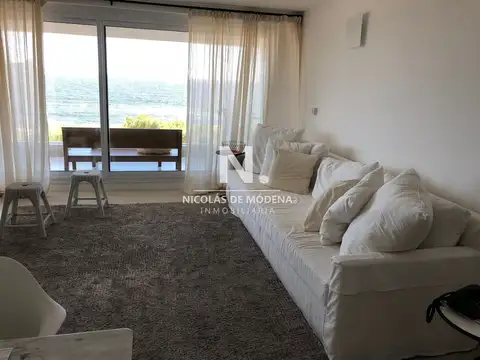 Se vende apartamento de 3 dormitorios en Edificio Horizonte, Playa Mansa, Punta del Este
