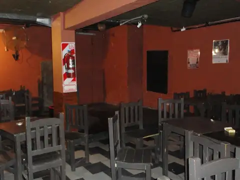 VENDO  GRAN OPORTUNIDAD  CENTRO LOCAL 2 PTAS - 2 DUPLEX - 1 CHALET: V5008