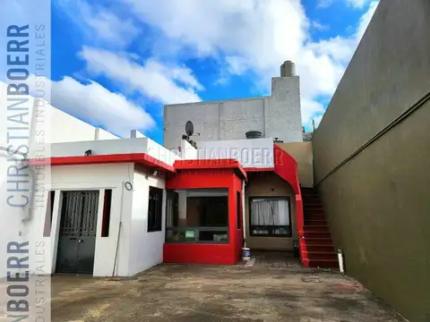 DEPOSITO COMERCIAL DE 190M² CUB+OFIC. 62M² - Varios destinos