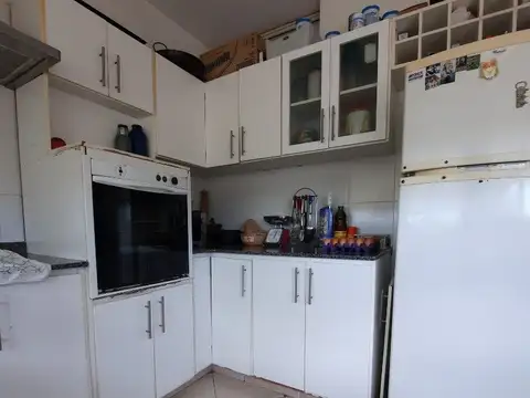 VENTA-CASA 2 DORMITORIOS-VILLA CARLOS PAZ-VISTA ÚNICA.