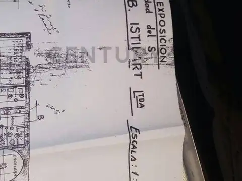 Oficina 10 ambientes con 10 baños