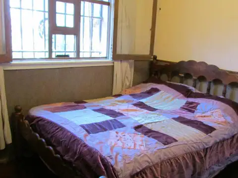 Casa 4 ambientes con 1 baño