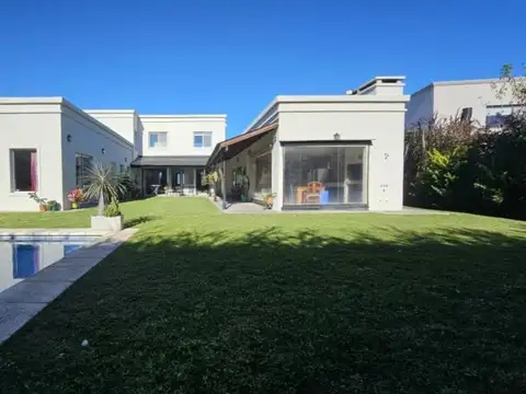 Venta Casa en Haras Santa María - 4 ambientes Los Robles