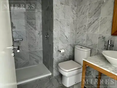 Departamento en Alquiler con 1 cocheras